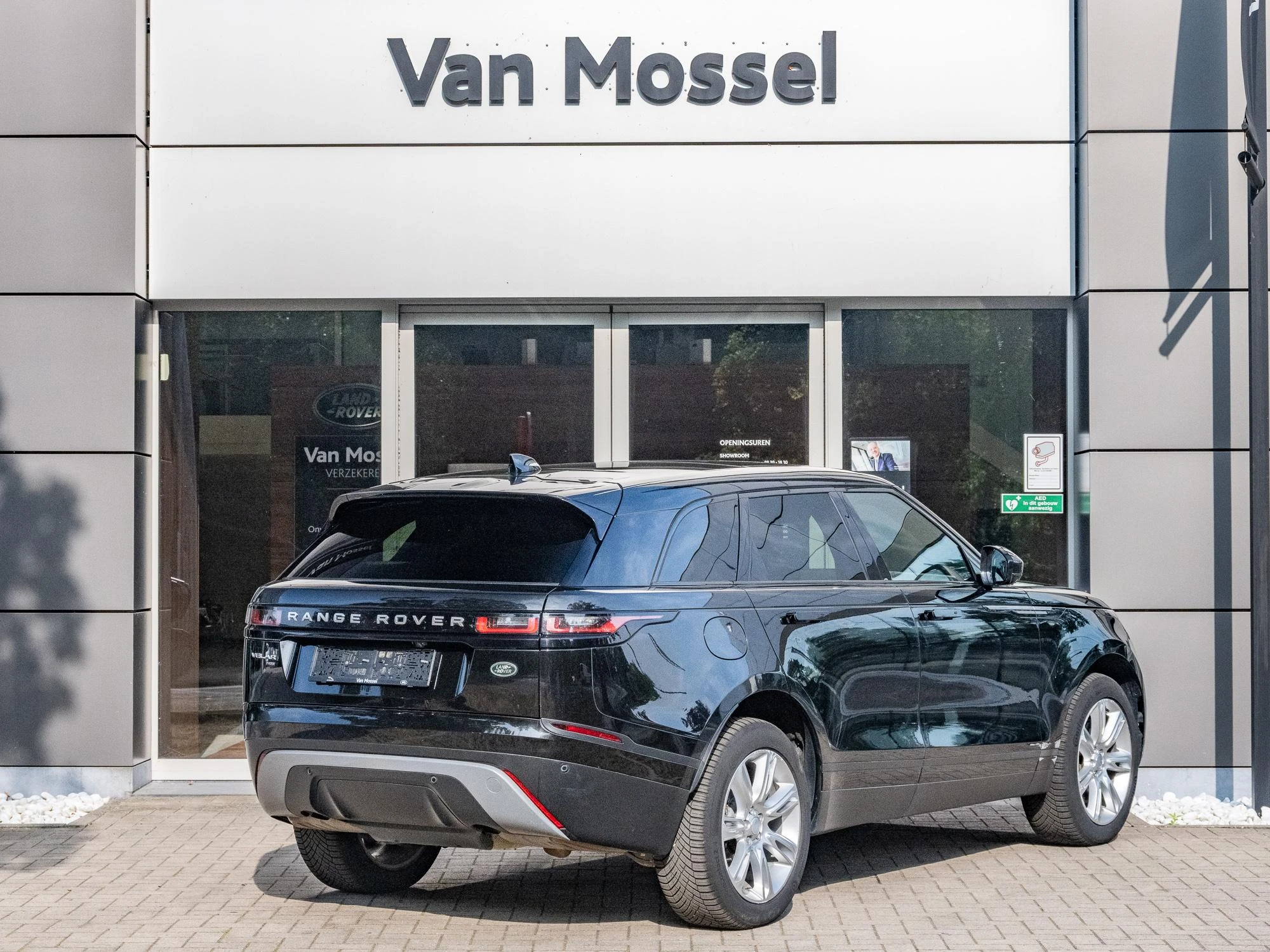 Land Rover Range Rover Velar P400e SE AWD Auto. 23MY