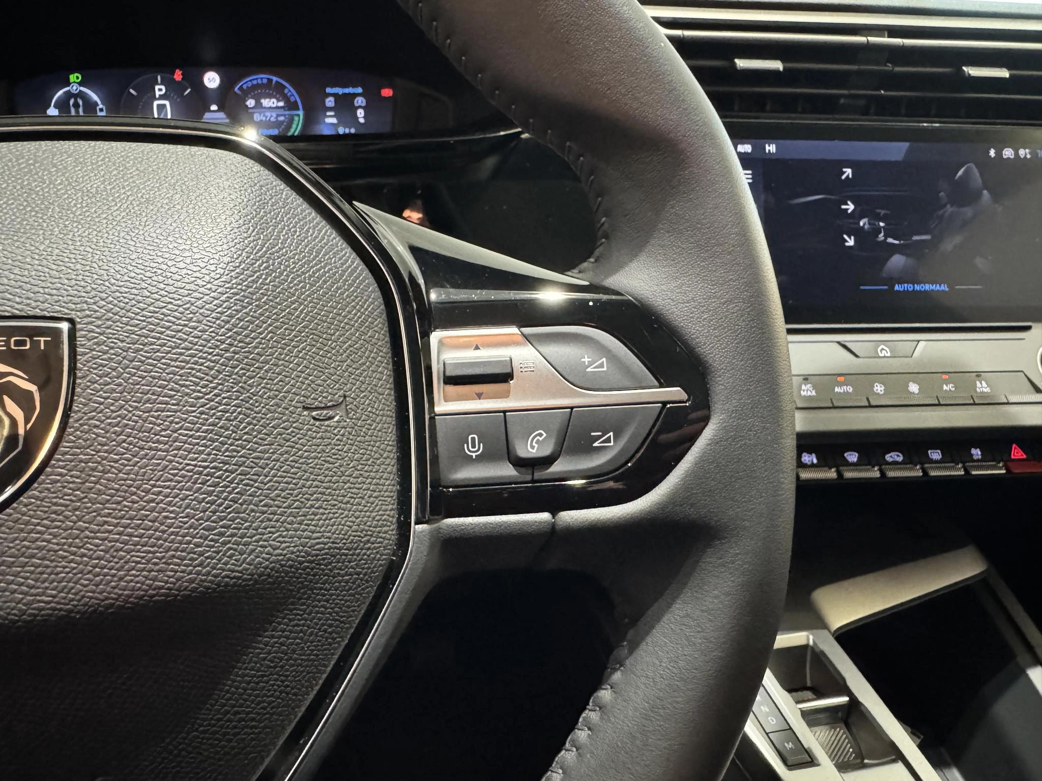 Peugeot-308-image-24