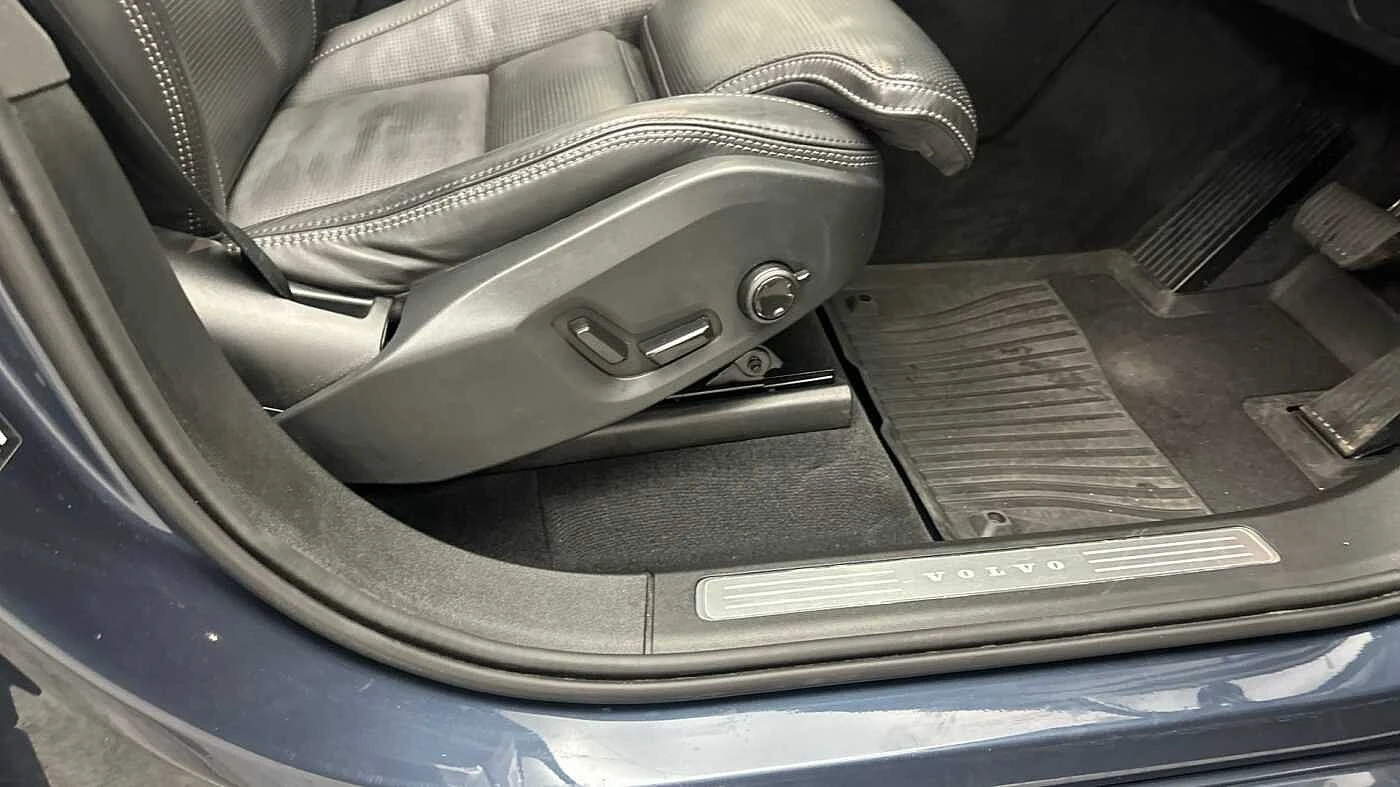 Volvo-XC90-image-20