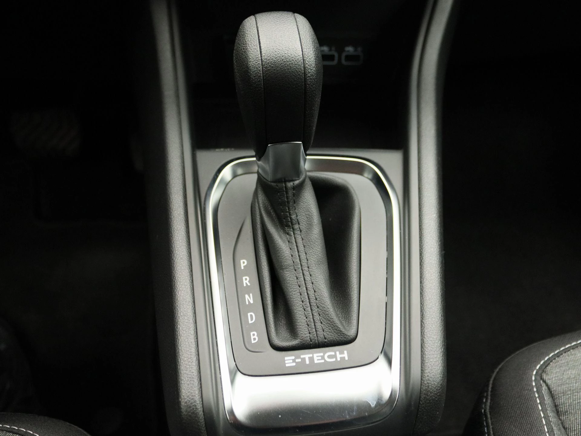 Renault-Captur-image-12