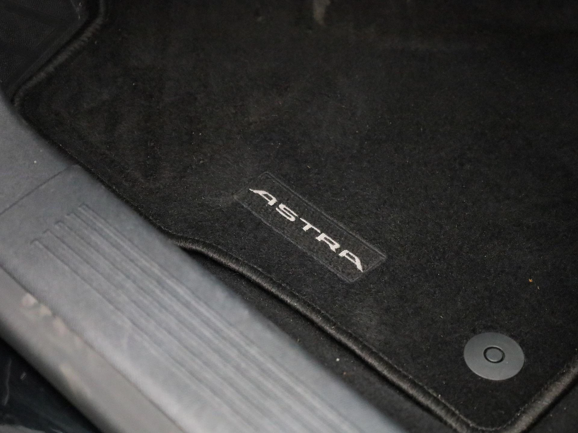 Opel-Astra-image-28