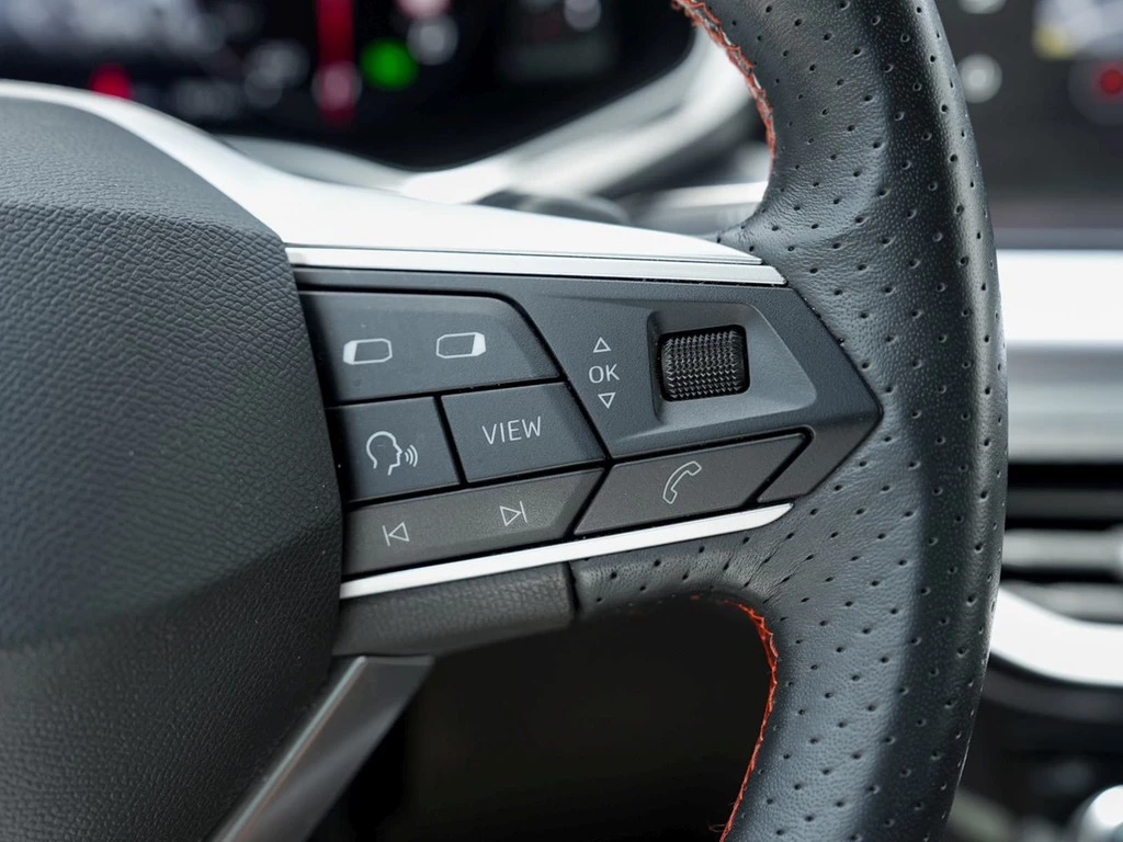 SEAT-Arona-image-17