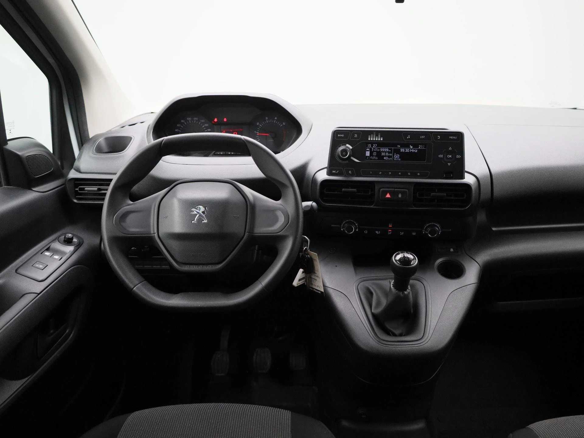 Peugeot-Partner-image-8