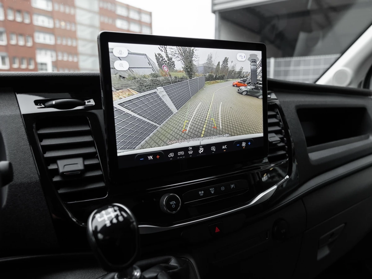 Ford-Transit-image-12