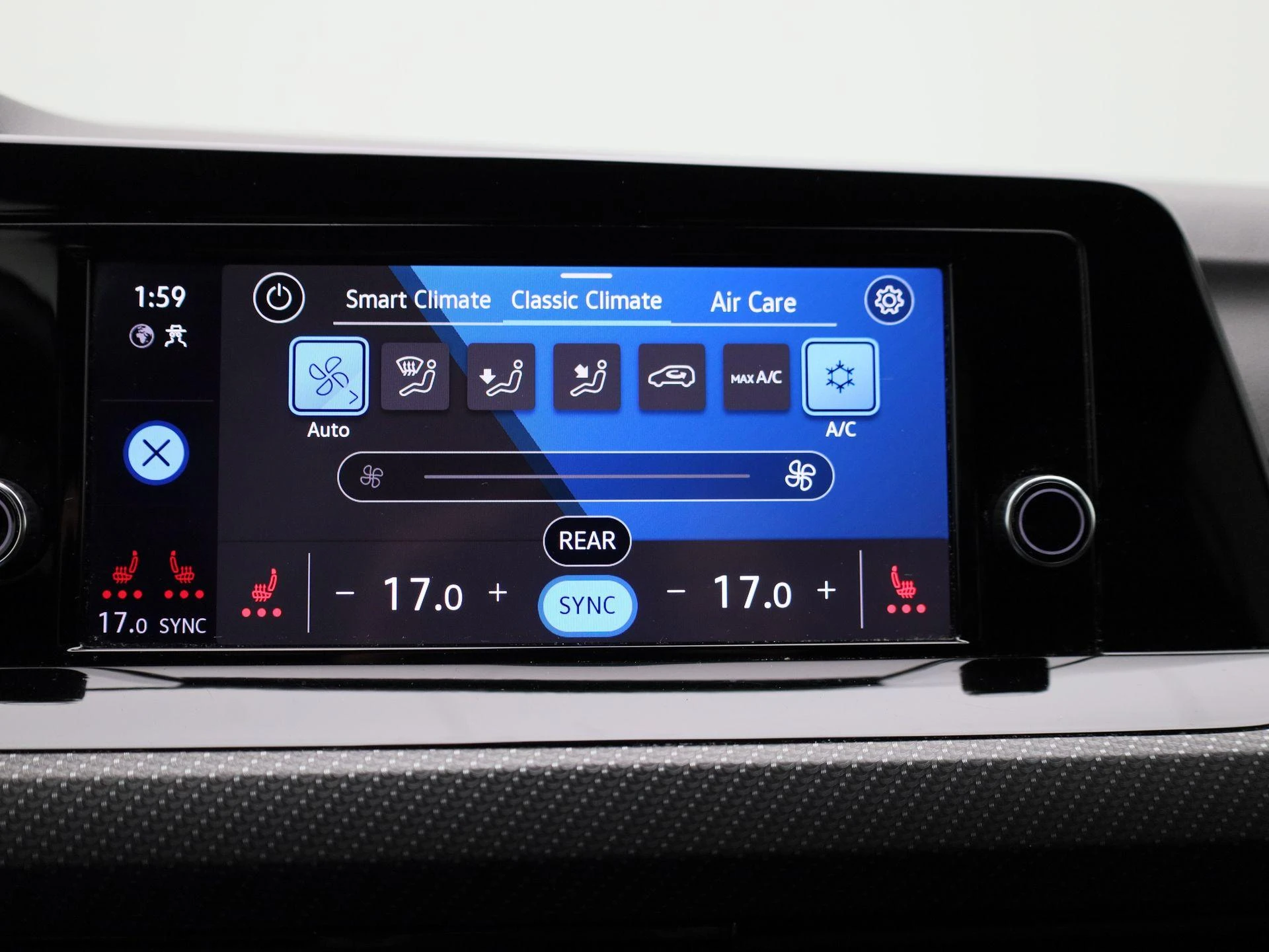 Volkswagen-Golf-image-25