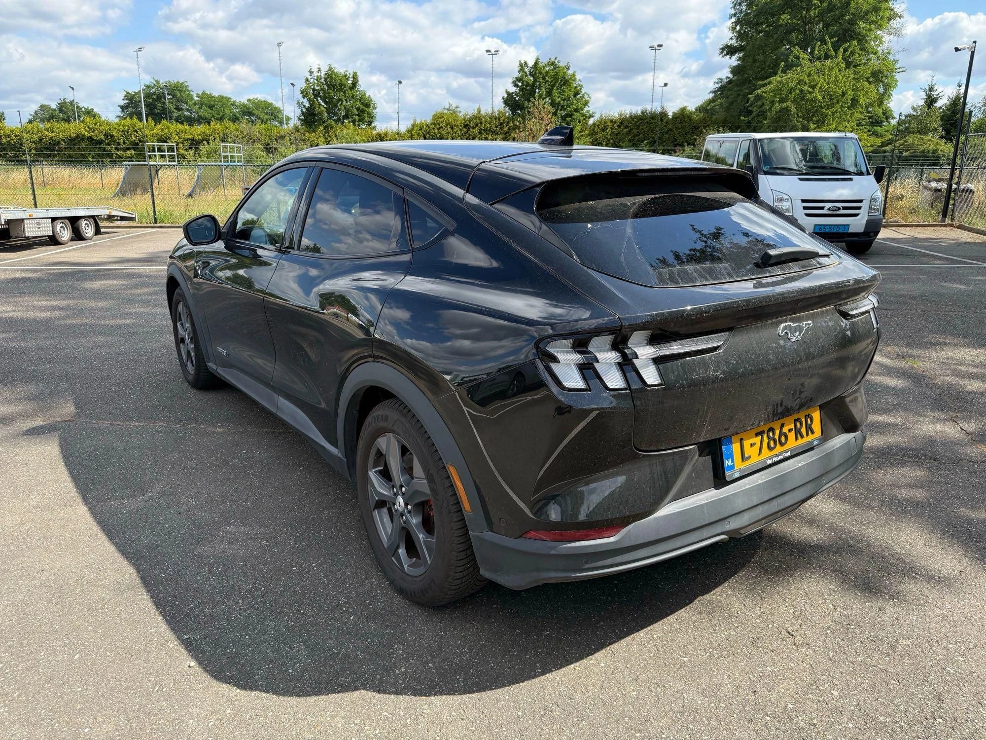 Ford-Mustang Mach-E-image-2