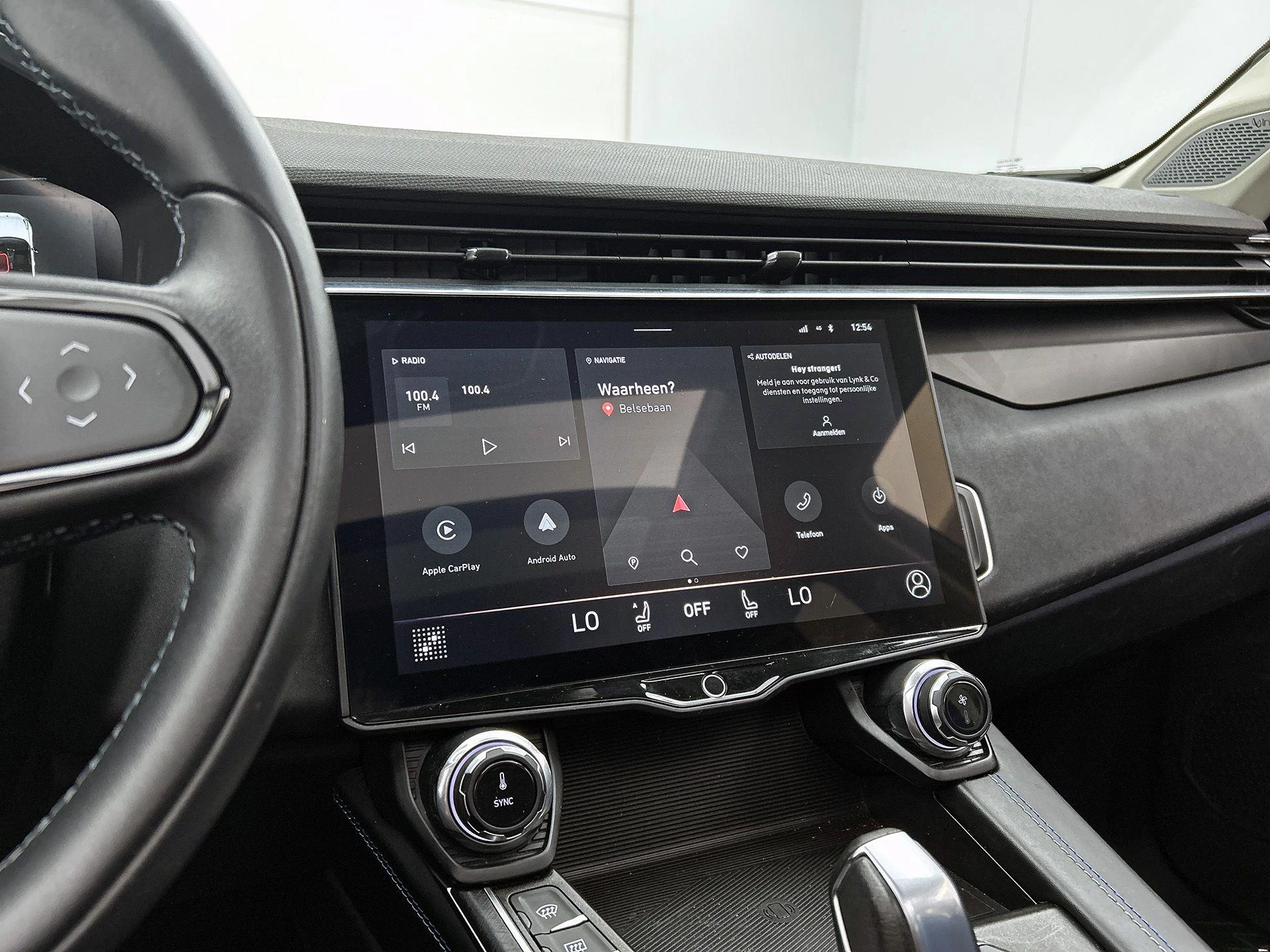 Lynk & Co-01-image-5