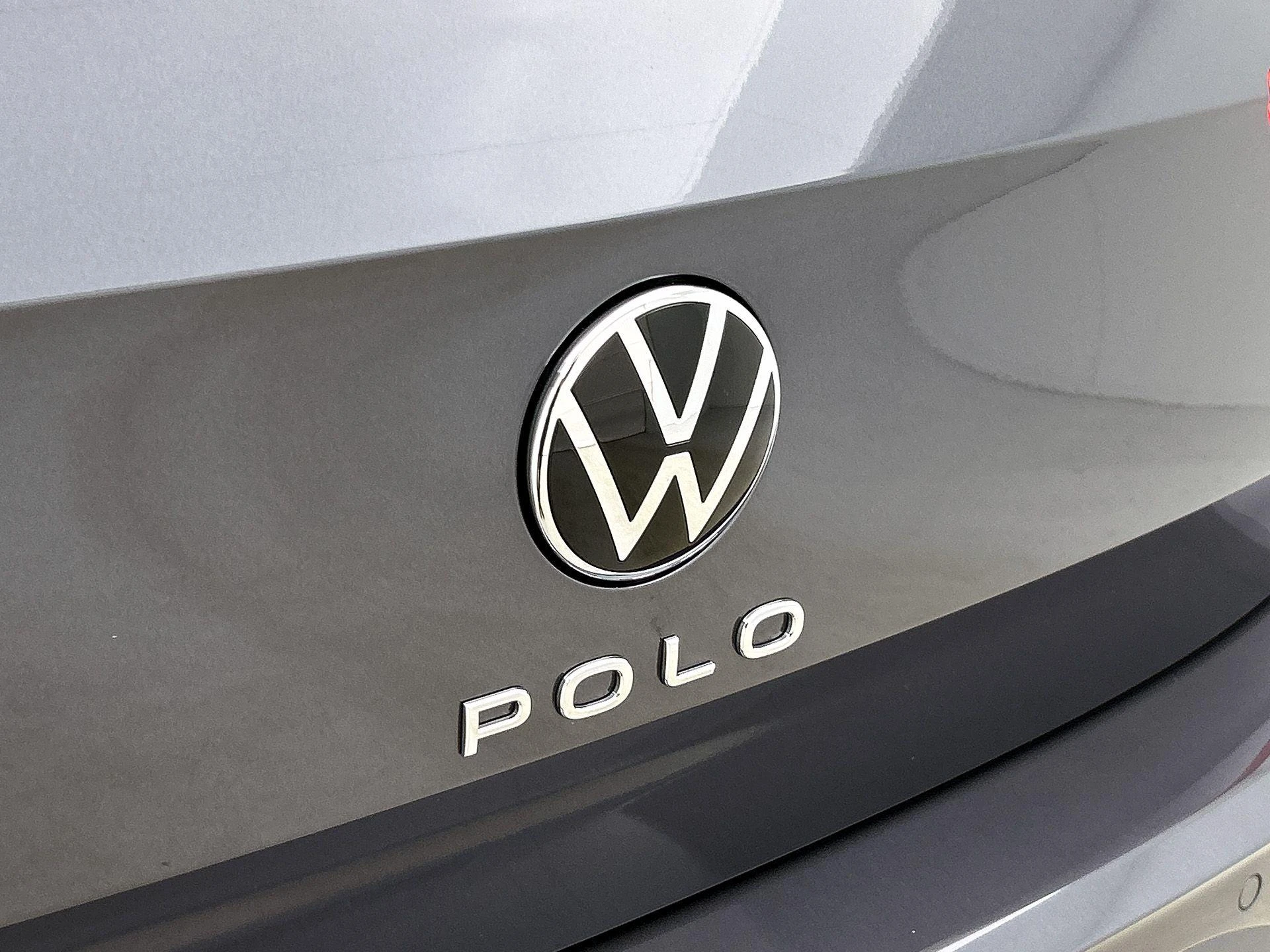 Volkswagen-Polo-image-12