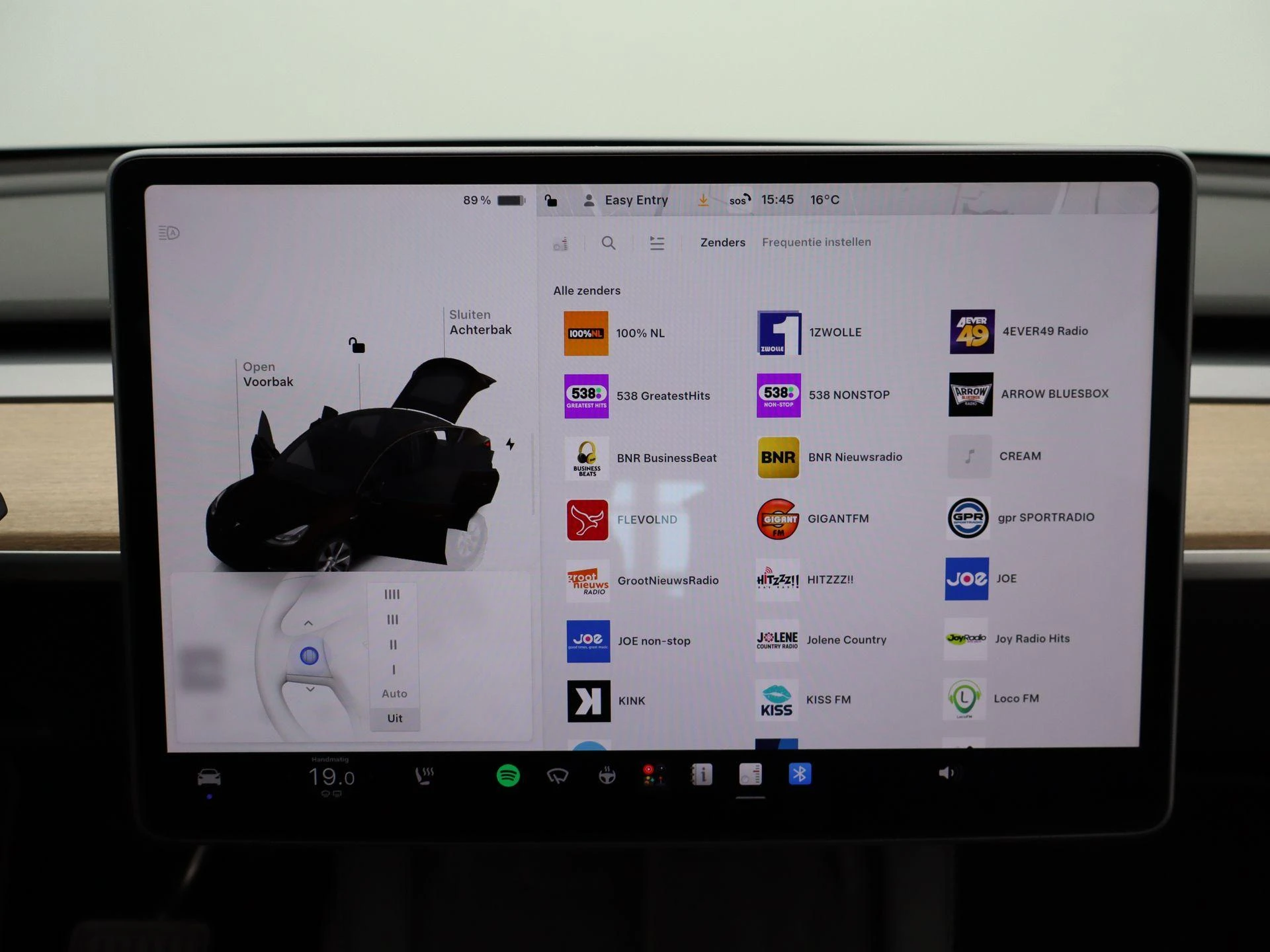 Tesla-Model Y-image-11