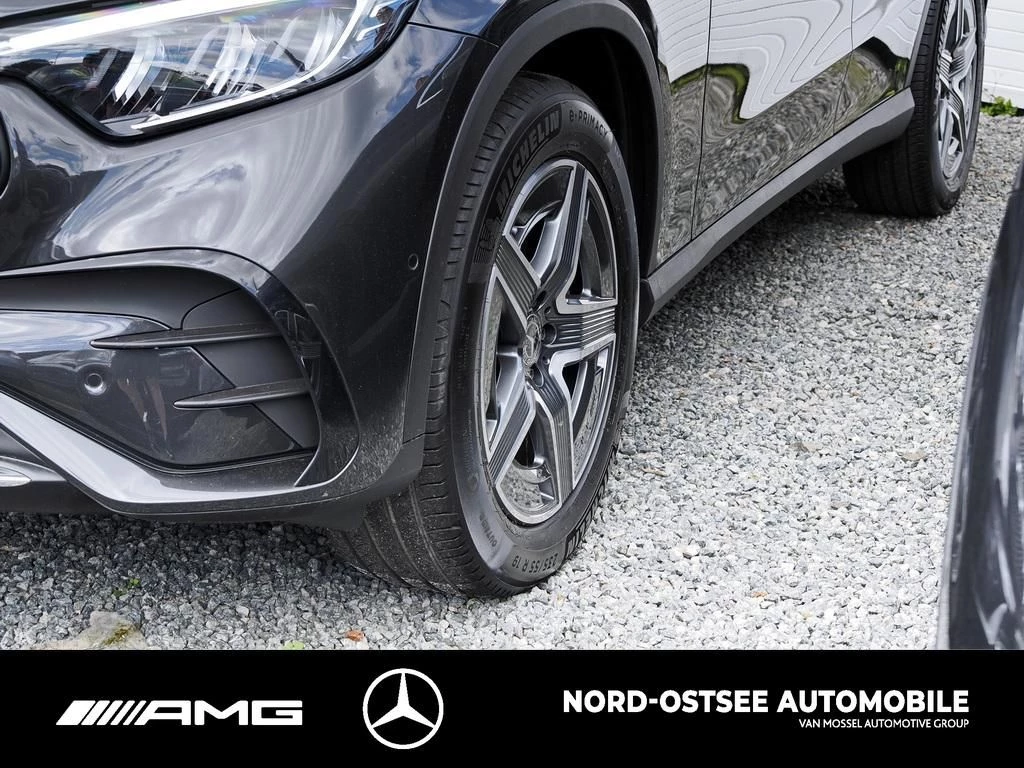 Mercedes-Benz GLC 300 d AMG 4M AHK DISTRONIC MBUX KEYLESS-GO AMG Line