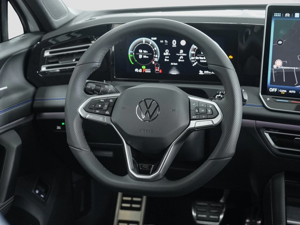 Volkswagen Tiguan R-Line 1,5 l eHybrid OPF 110 kW (150 PS) / 85 kW (115 PS) 6-Gang-Doppelkupplungsgetriebe DSG