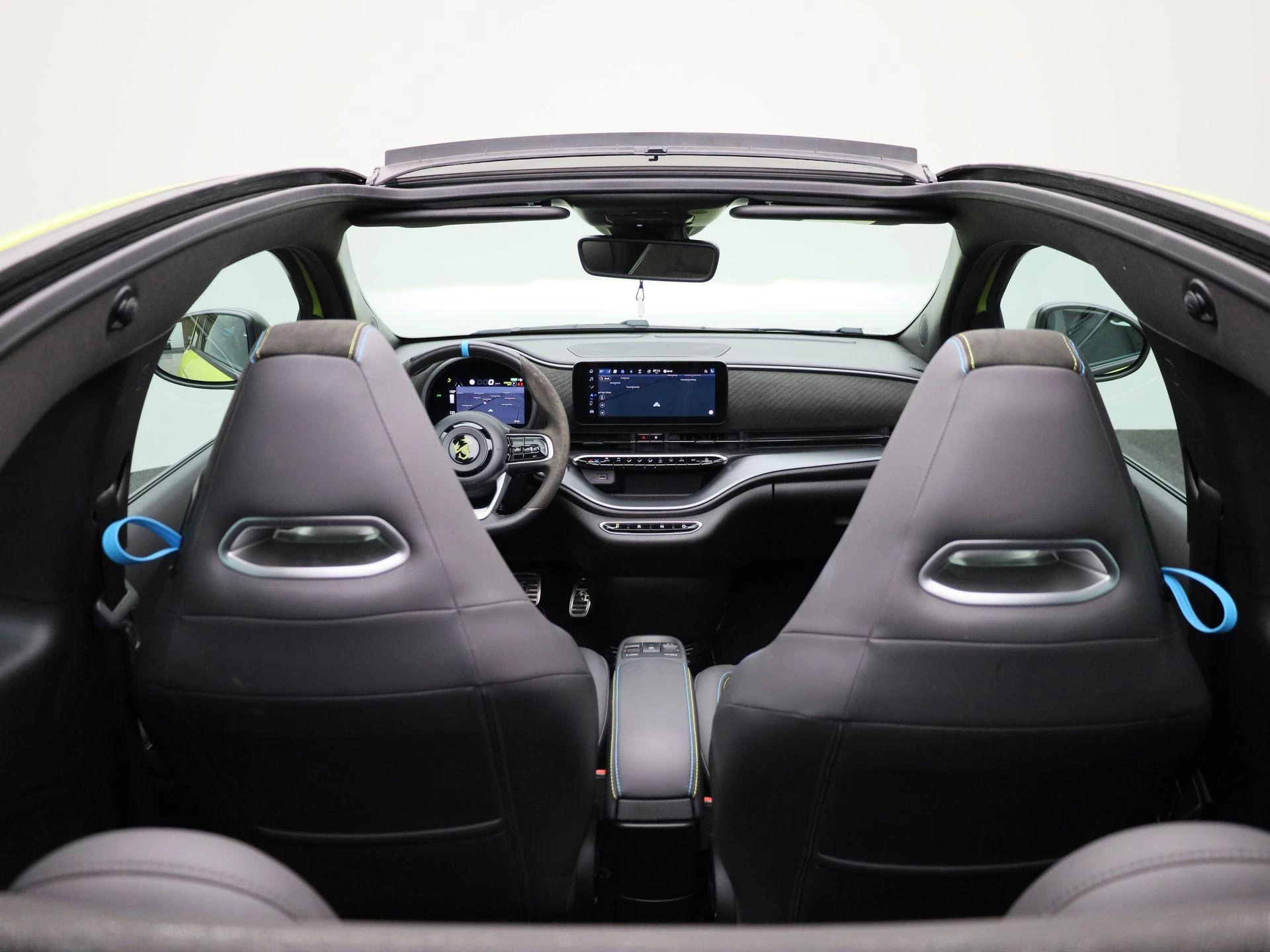 Abarth-500C-image-41