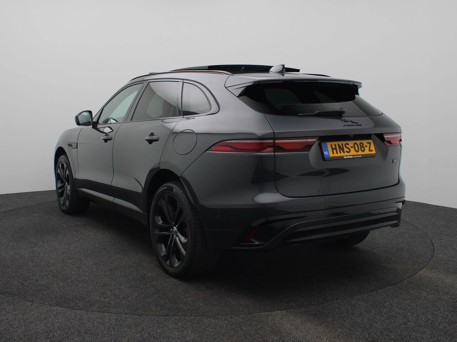 Jaguar F-PACE P400e PHEV R-Dynamic HSE 90th Ann. Edition