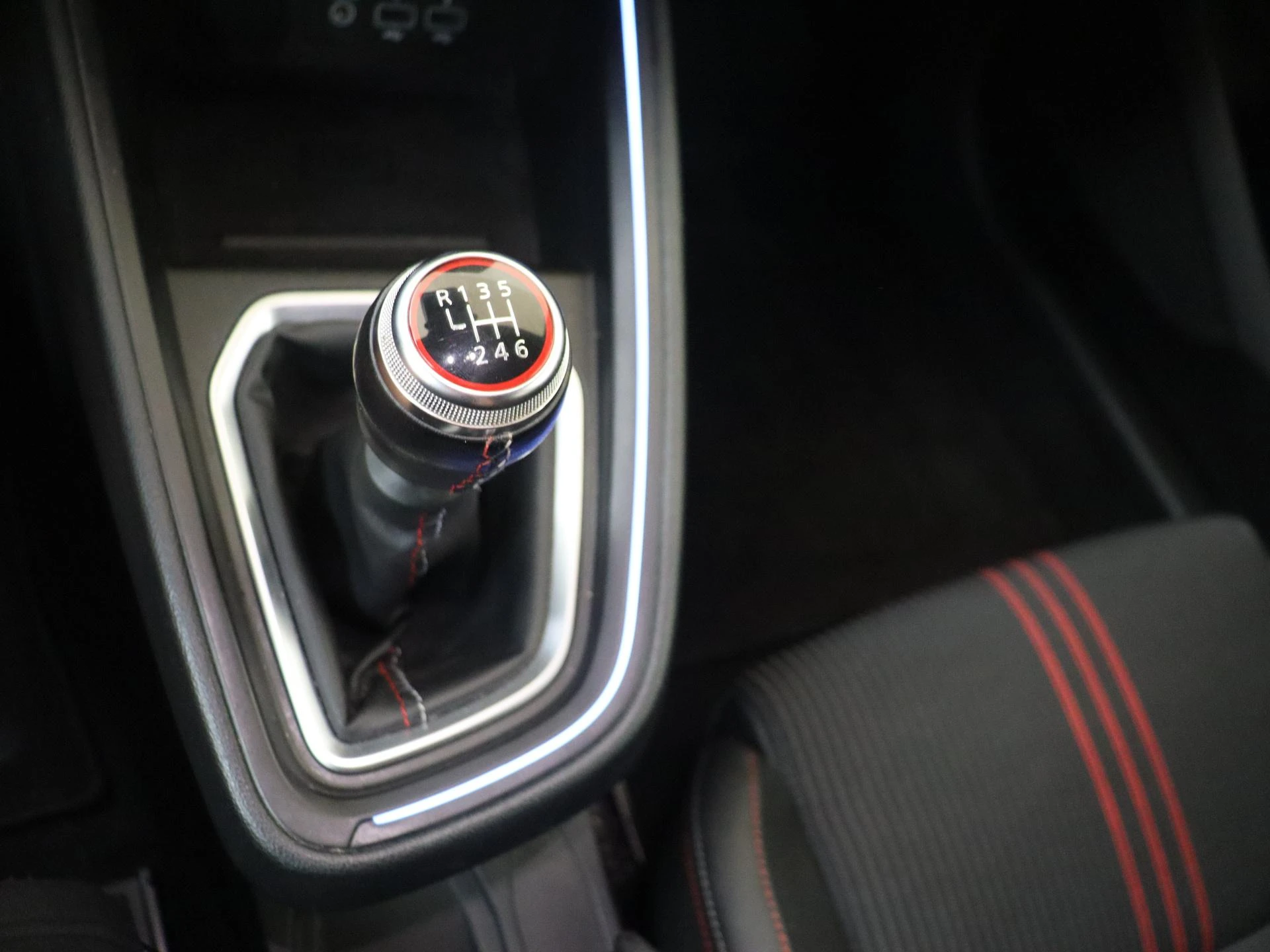 Renault-Clio-image-14