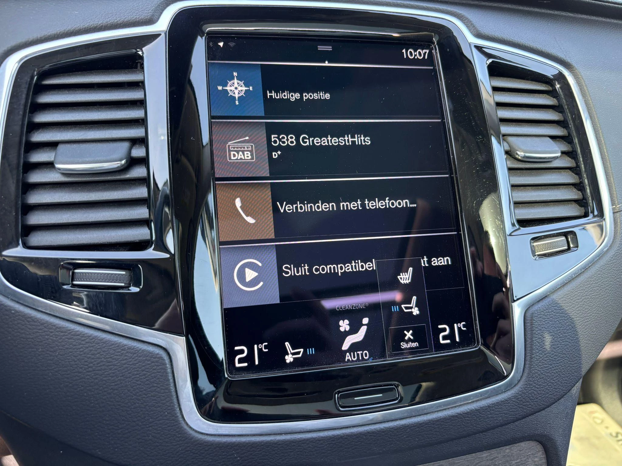 Volvo-XC90-image-13