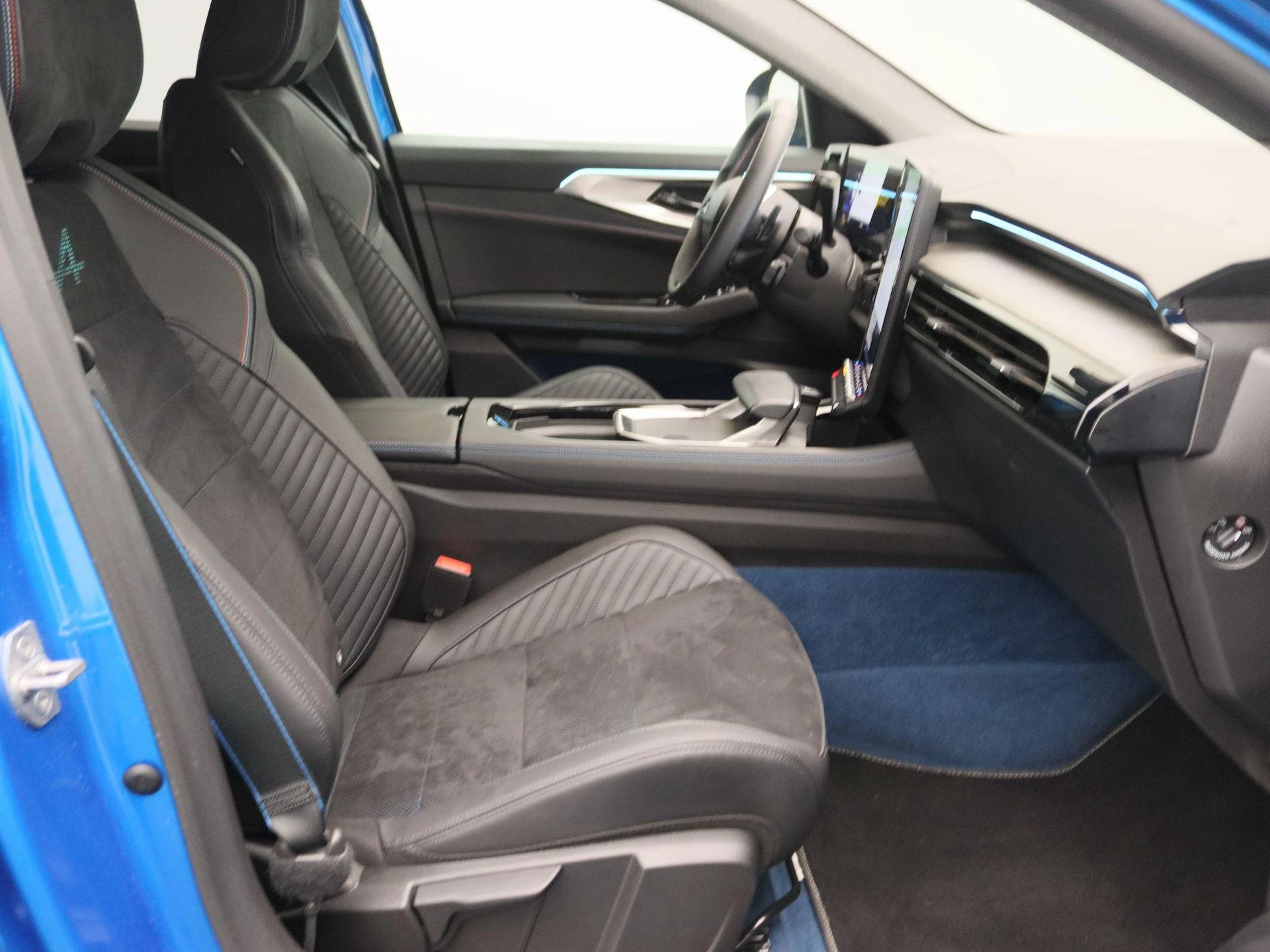 Renault-Rafale-image-23