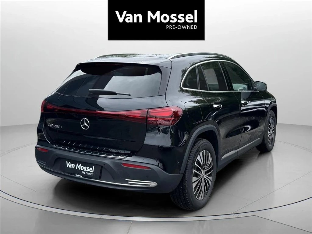 Mercedes-Benz-EQA-image-4