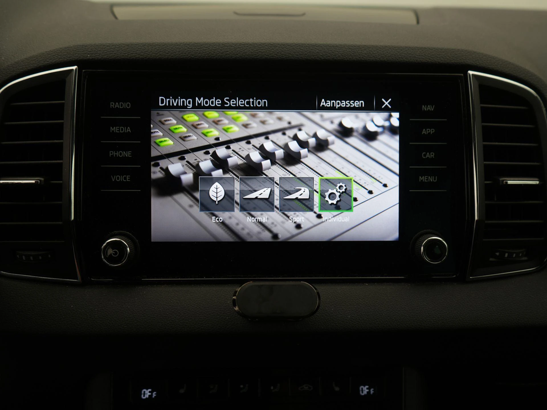 Škoda-Karoq-image-21