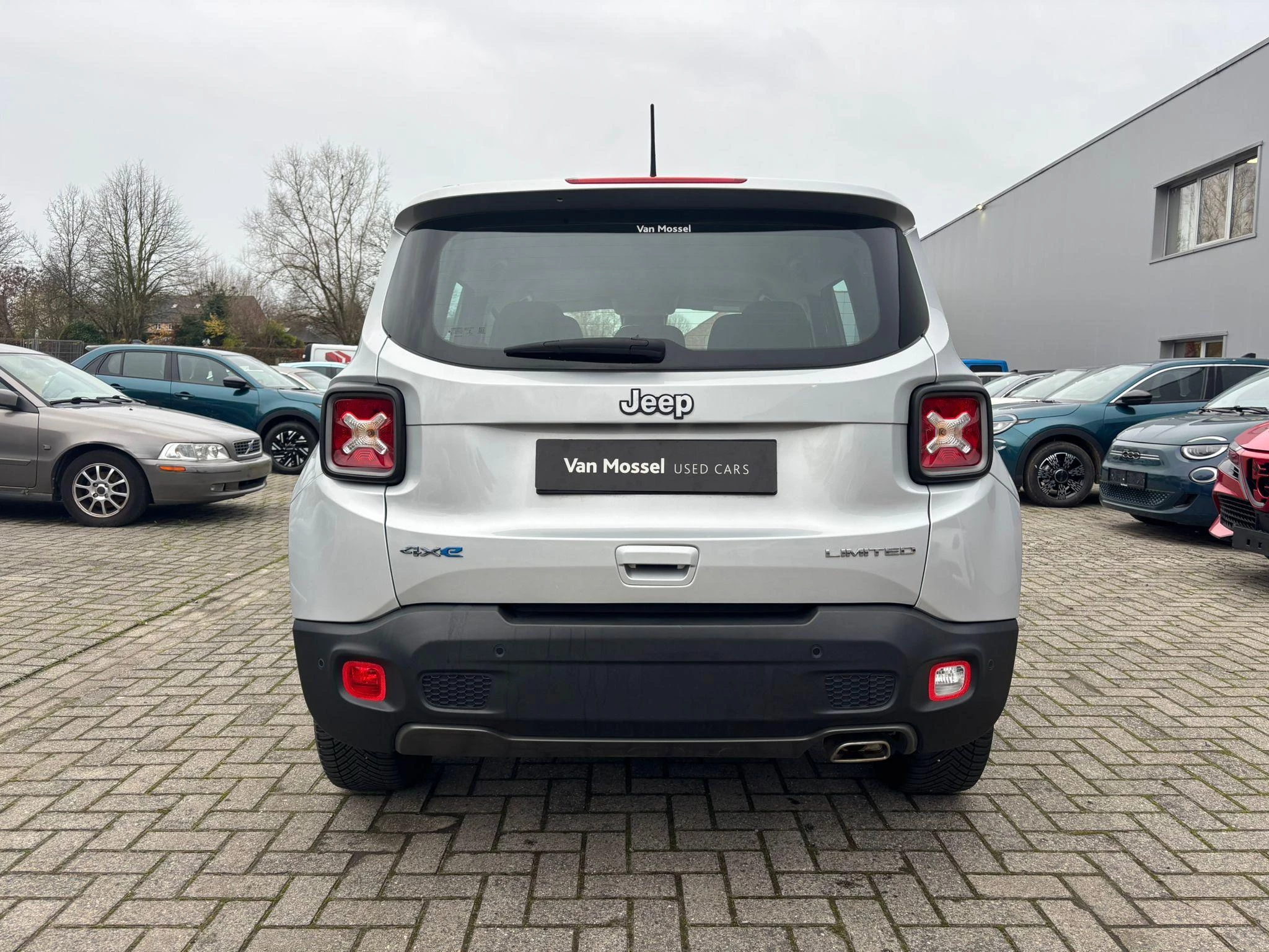 Jeep-Renegade-image-6