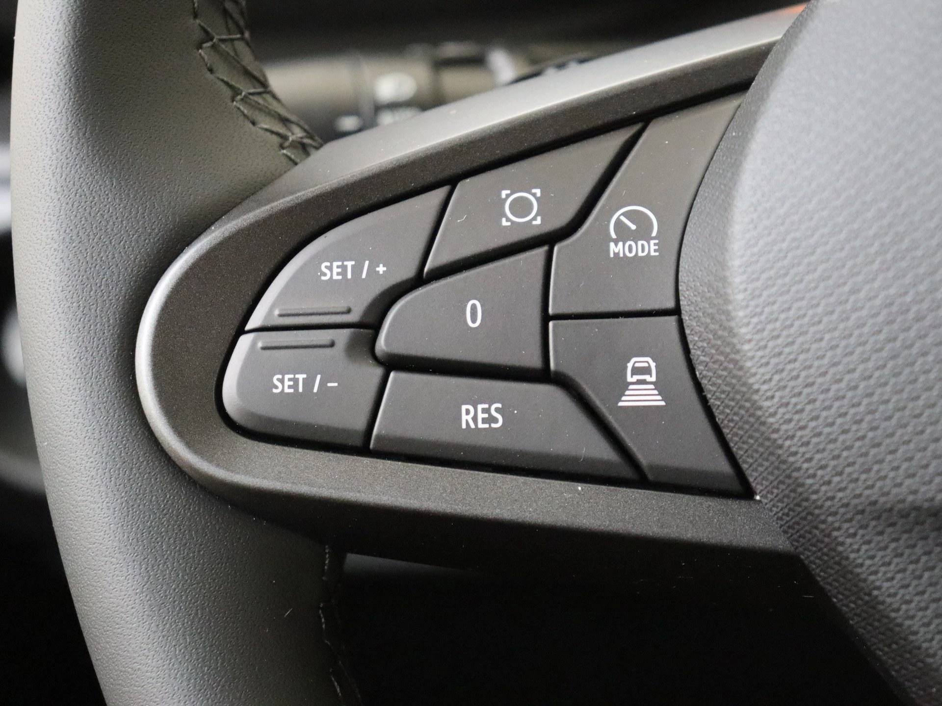 Renault-Twingo-image-12