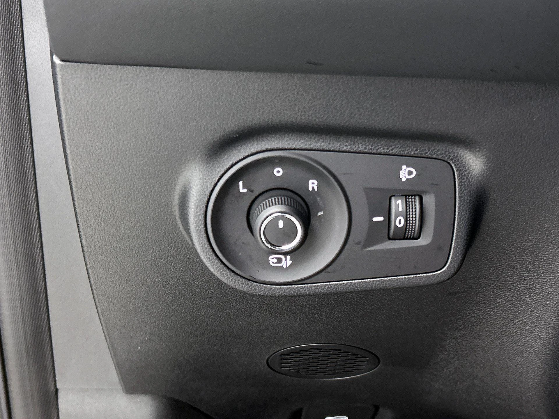 MG-ZS-image-22