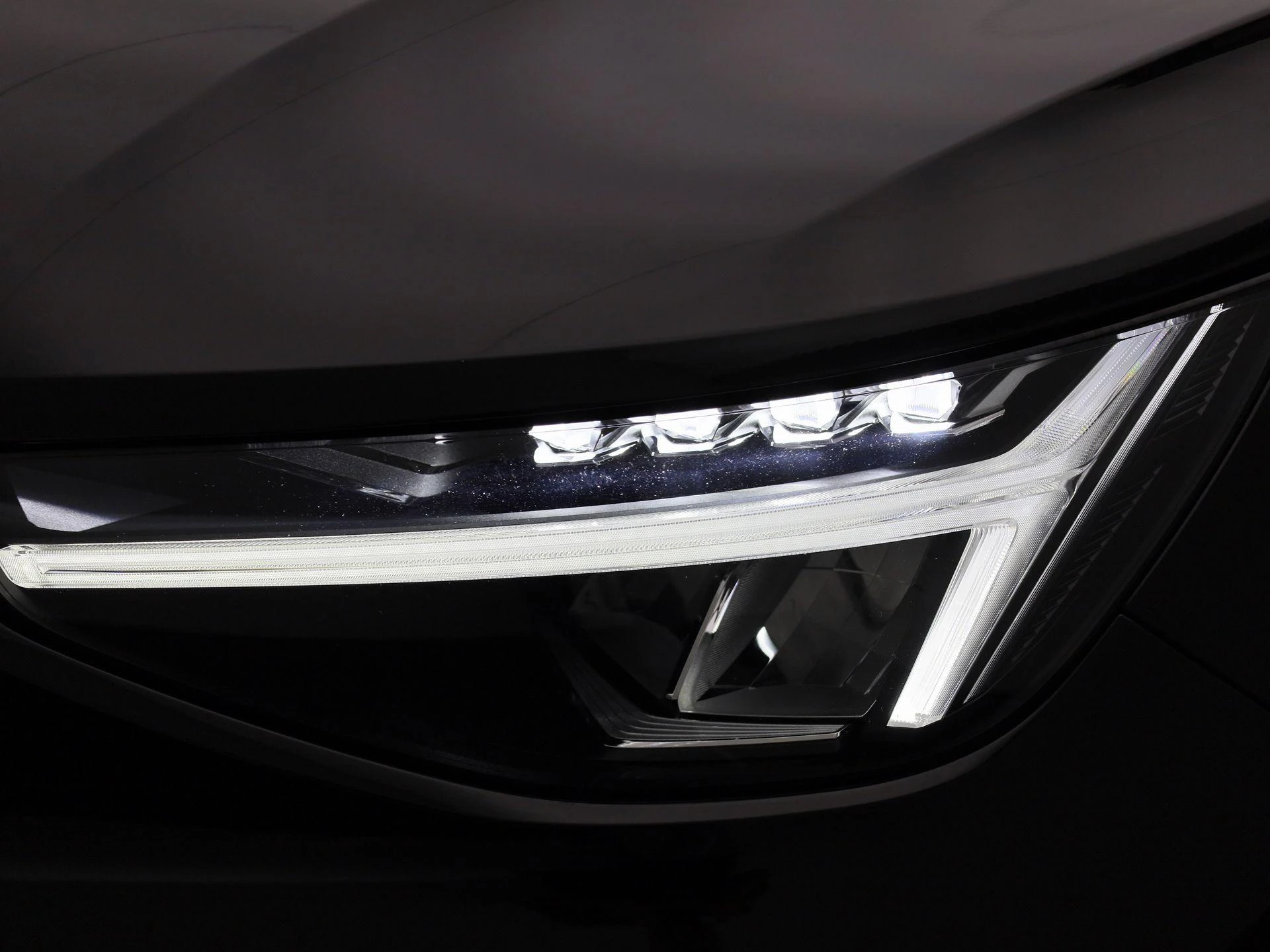 Volvo-XC40-image-14