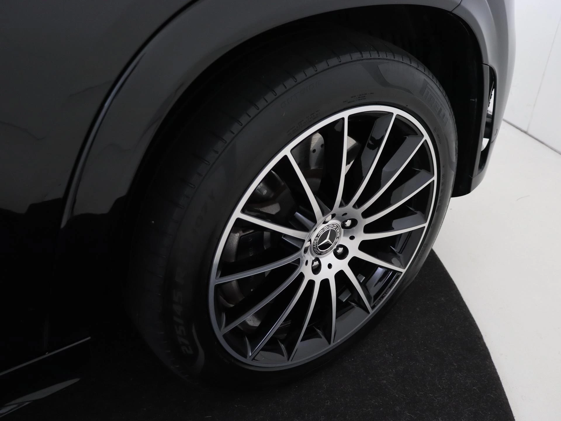 Mercedes-Benz-GLE-image-3