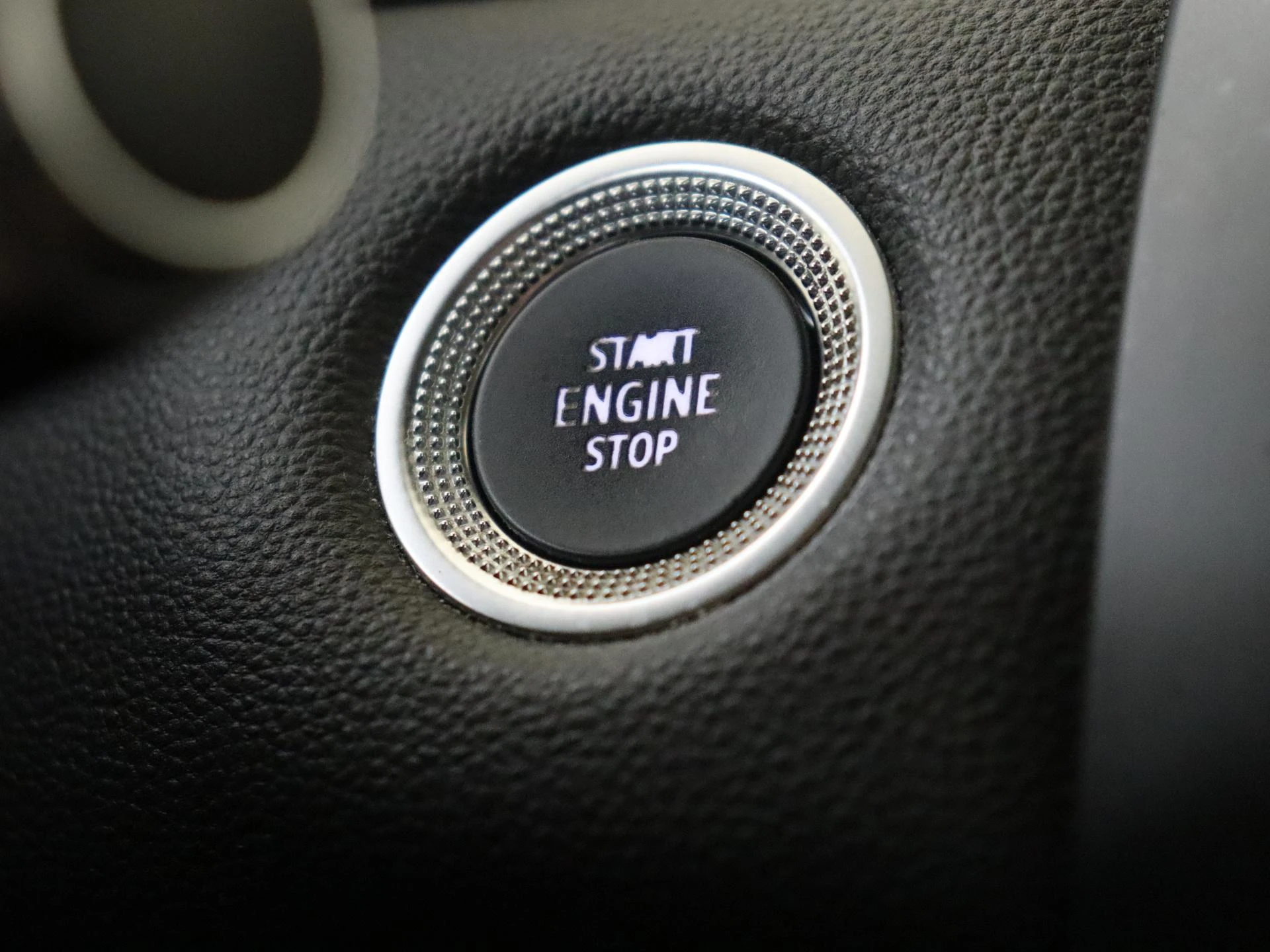 Renault-Captur-image-21
