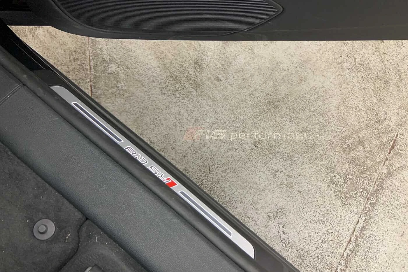 Audi-RSQ8-image-28