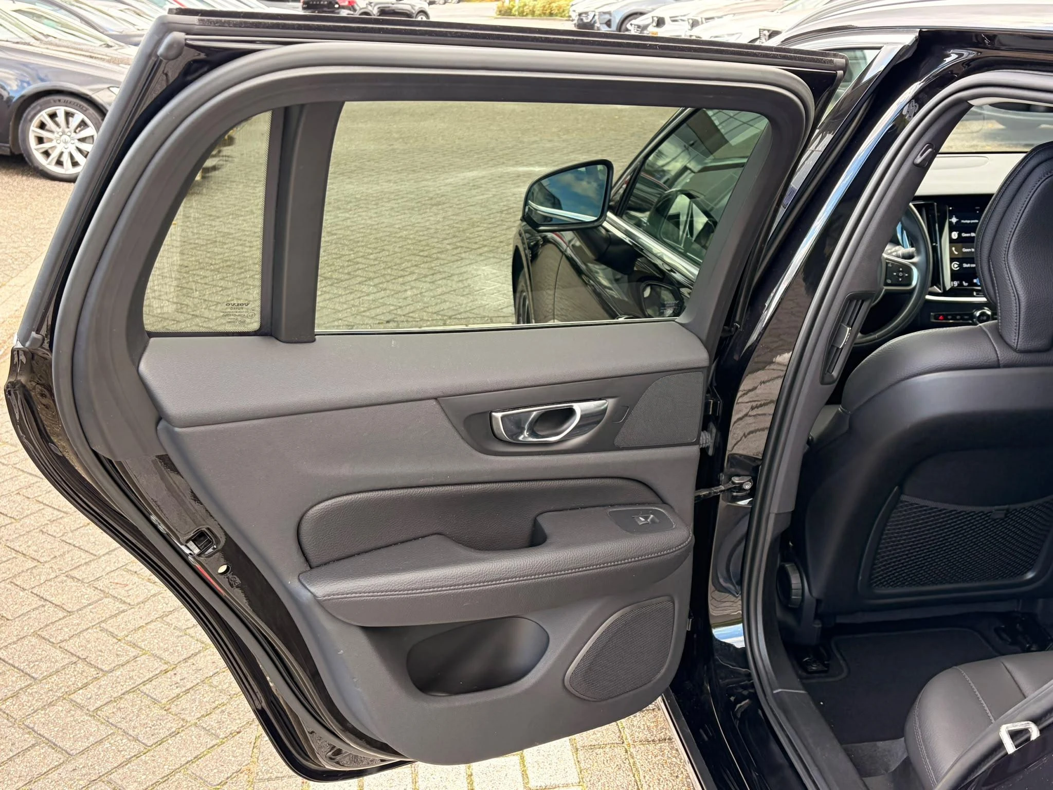Volvo-V60-image-9