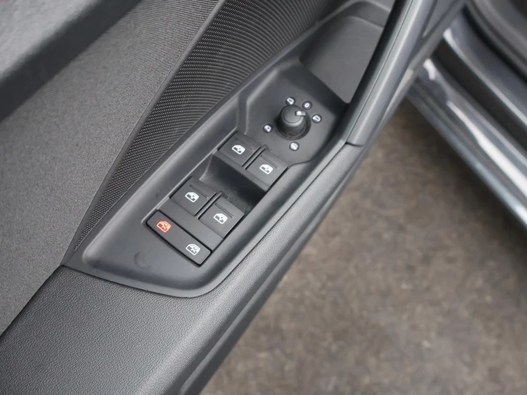 Audi A3 Sportback Audi A3 Sportback Attraction 30TFSI 110PK *VIRTUAL COCKPIT*NAVI*CRUISE*PDC ACHTER*APP-CONNECT*KEYLESS GO*LANE ASSIST*...*