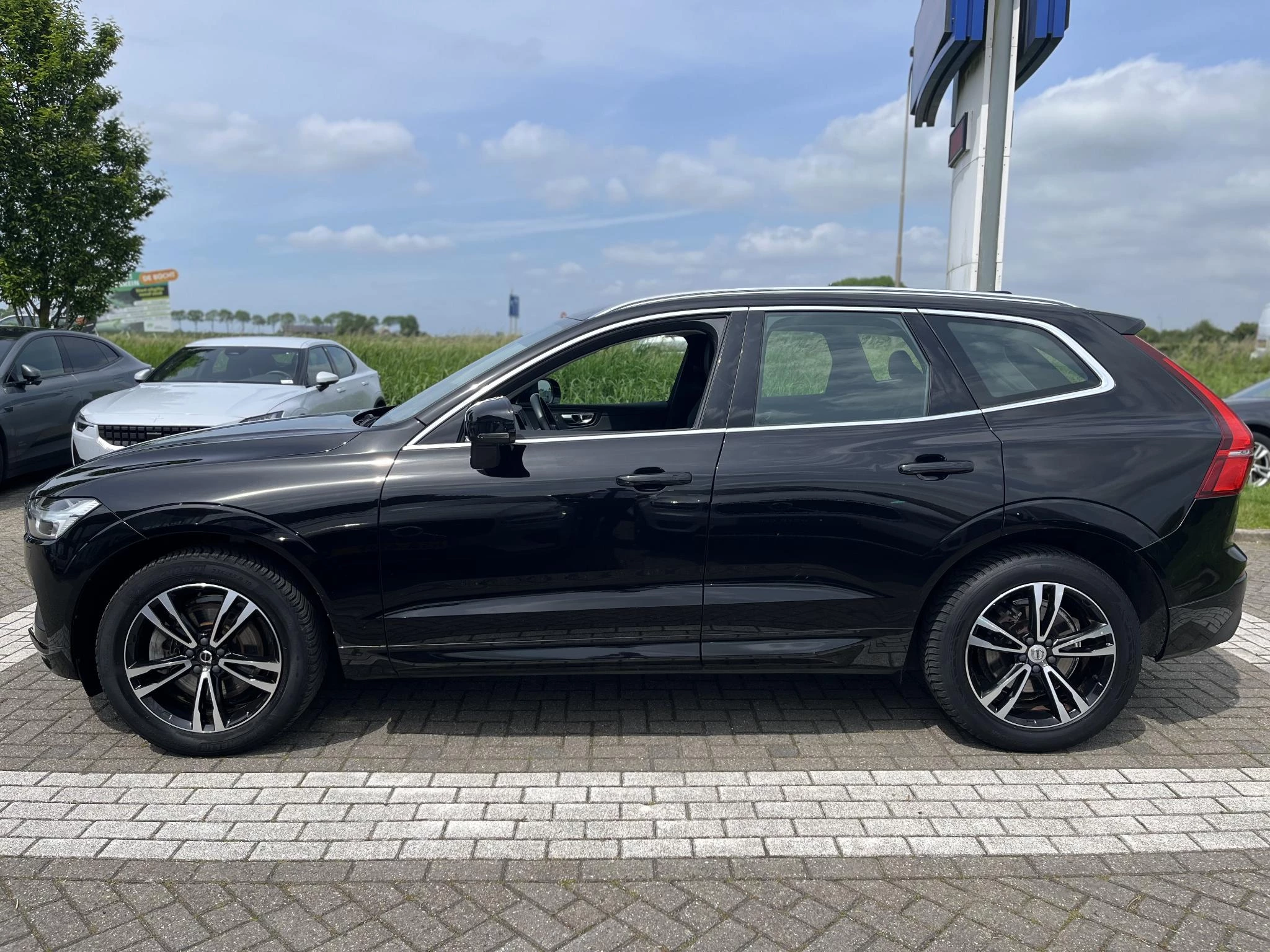 Volvo-XC60-image-1
