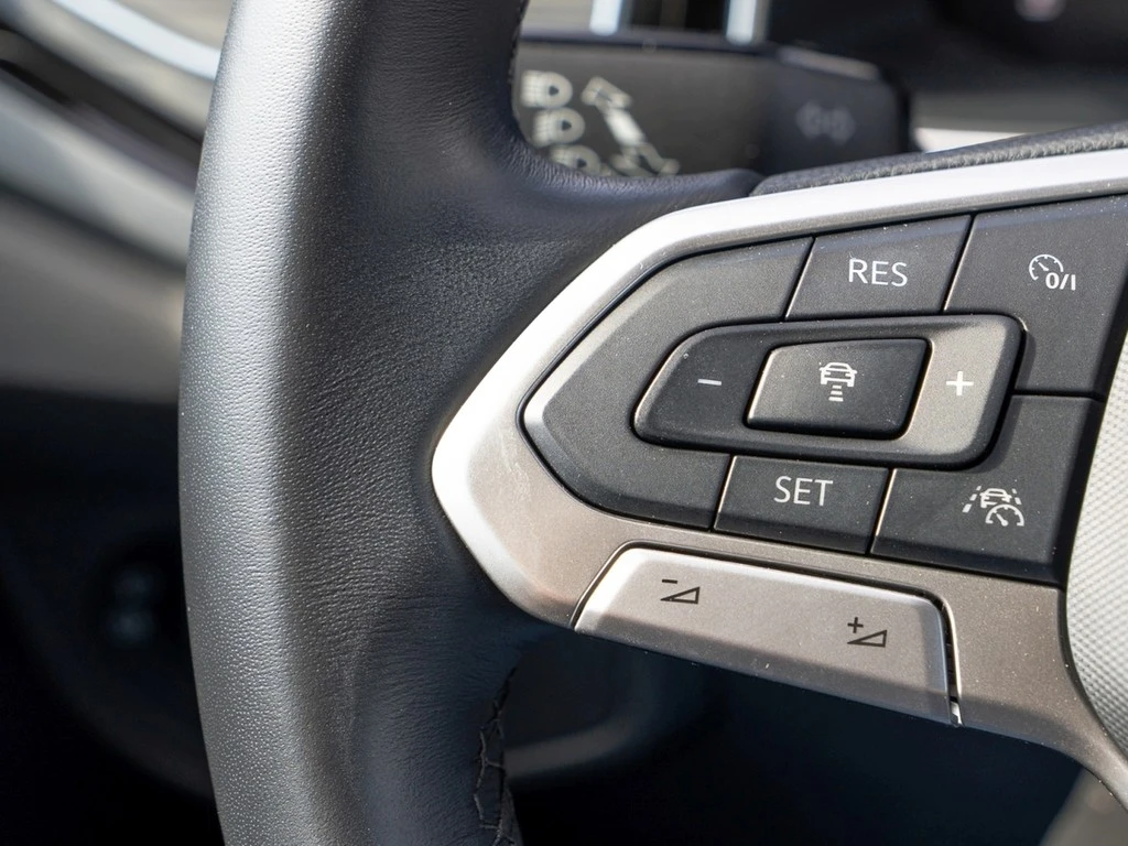 Volkswagen-Polo-image-17