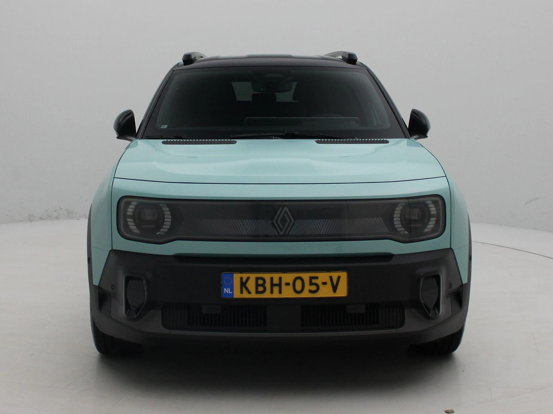 Renault-4-image-2