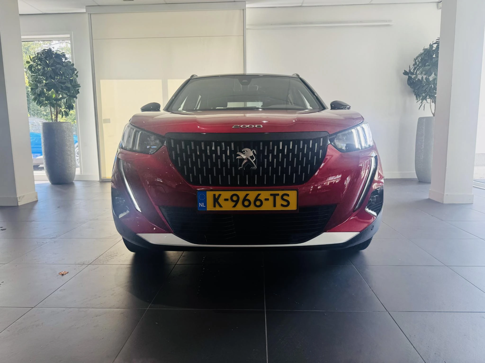 Peugeot-2008-image-1