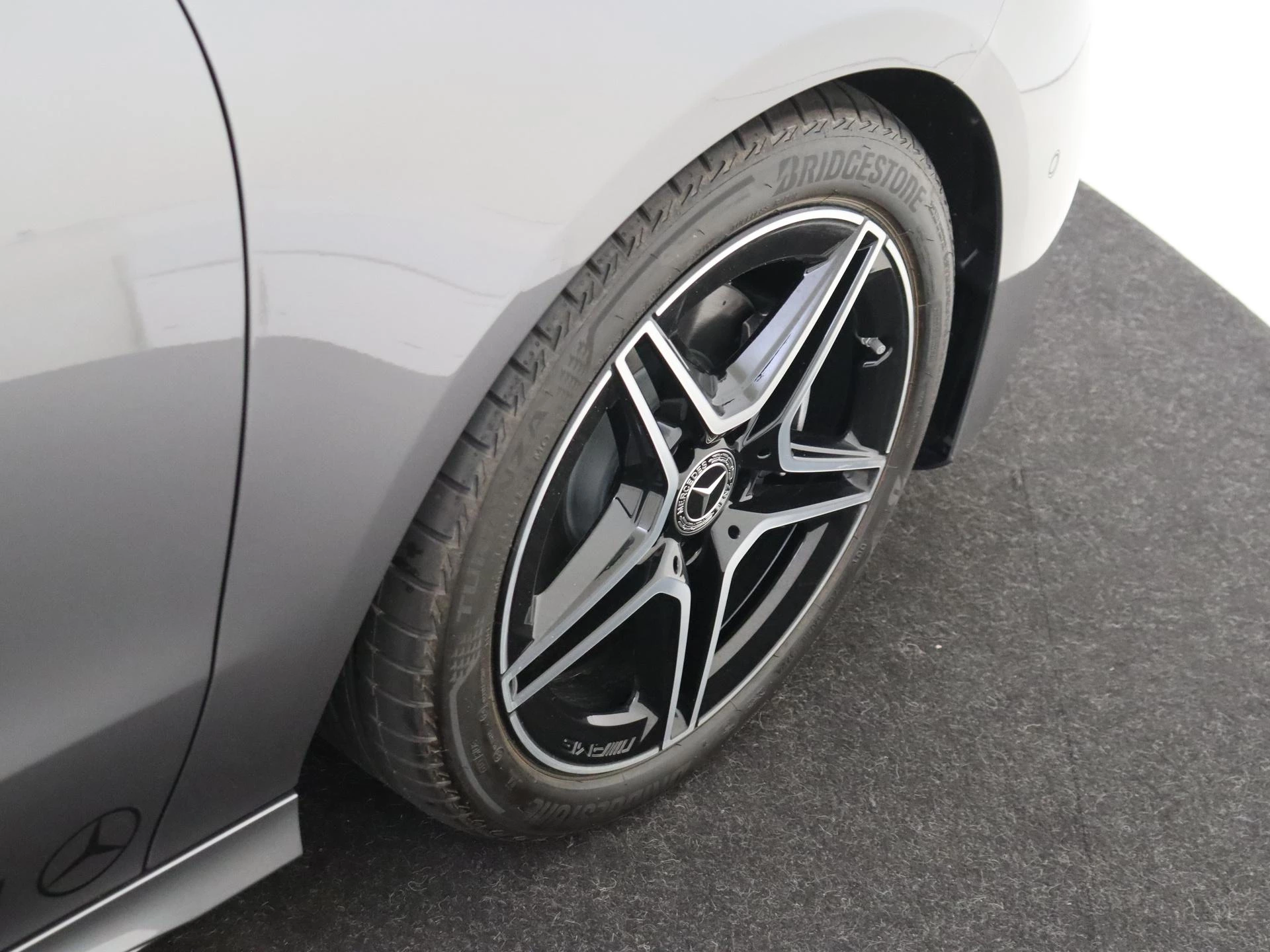 Mercedes-Benz CLA Shooting Brake 180 Business Solution AMG