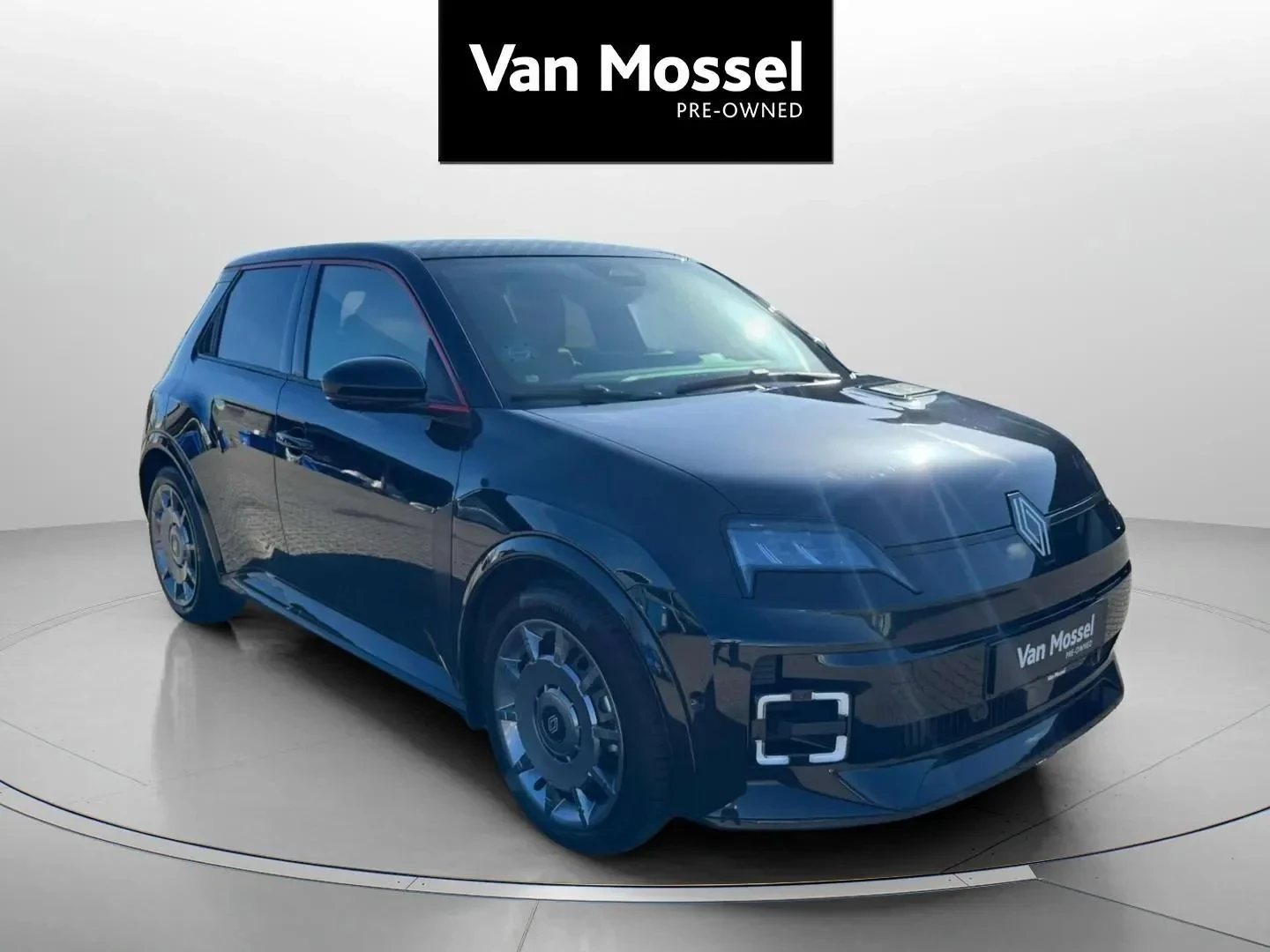 Renault-5-image-2