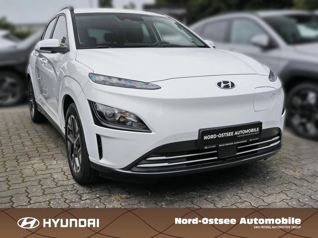 Hyundai Kona SELECT ELEKTRO 2WD SHZ LHZ KLIMA KAMERA