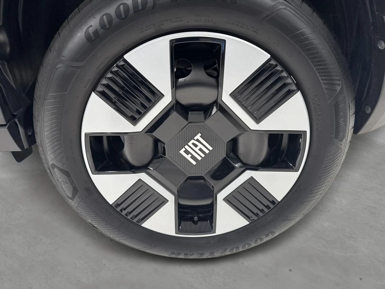 Fiat-Grande Panda-image-6