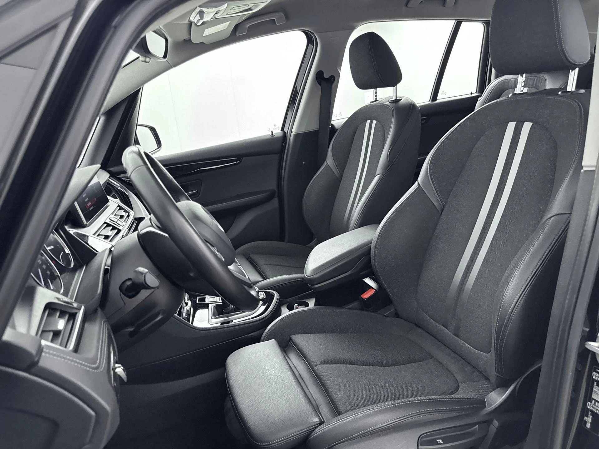 BMW-2 Serie-image-27