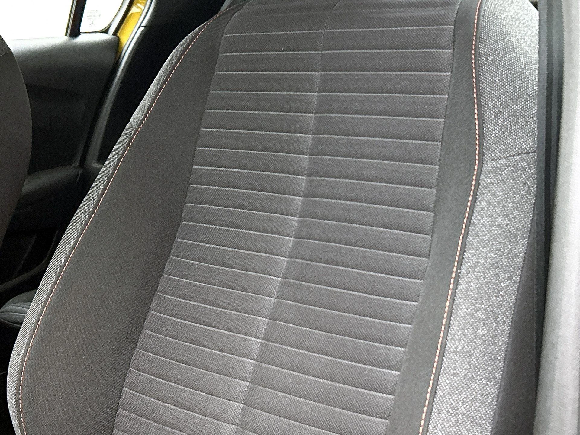 Peugeot-208-image-10