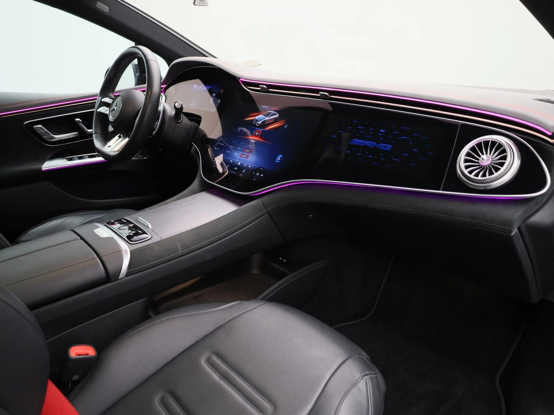 Mercedes-Benz-EQE-image-57