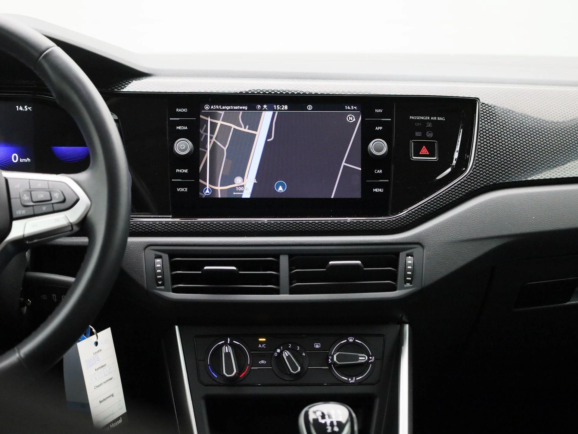 Volkswagen-Taigo-image-8