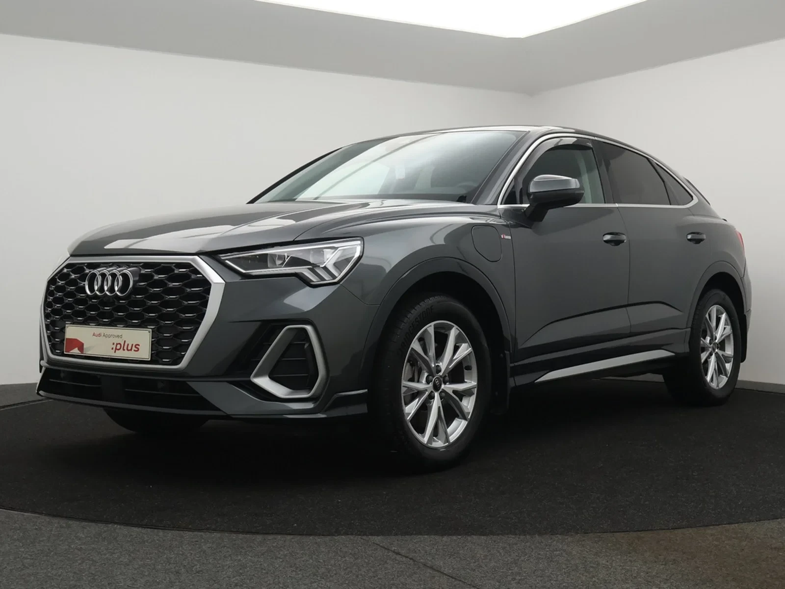 Audi-Q3-image-0