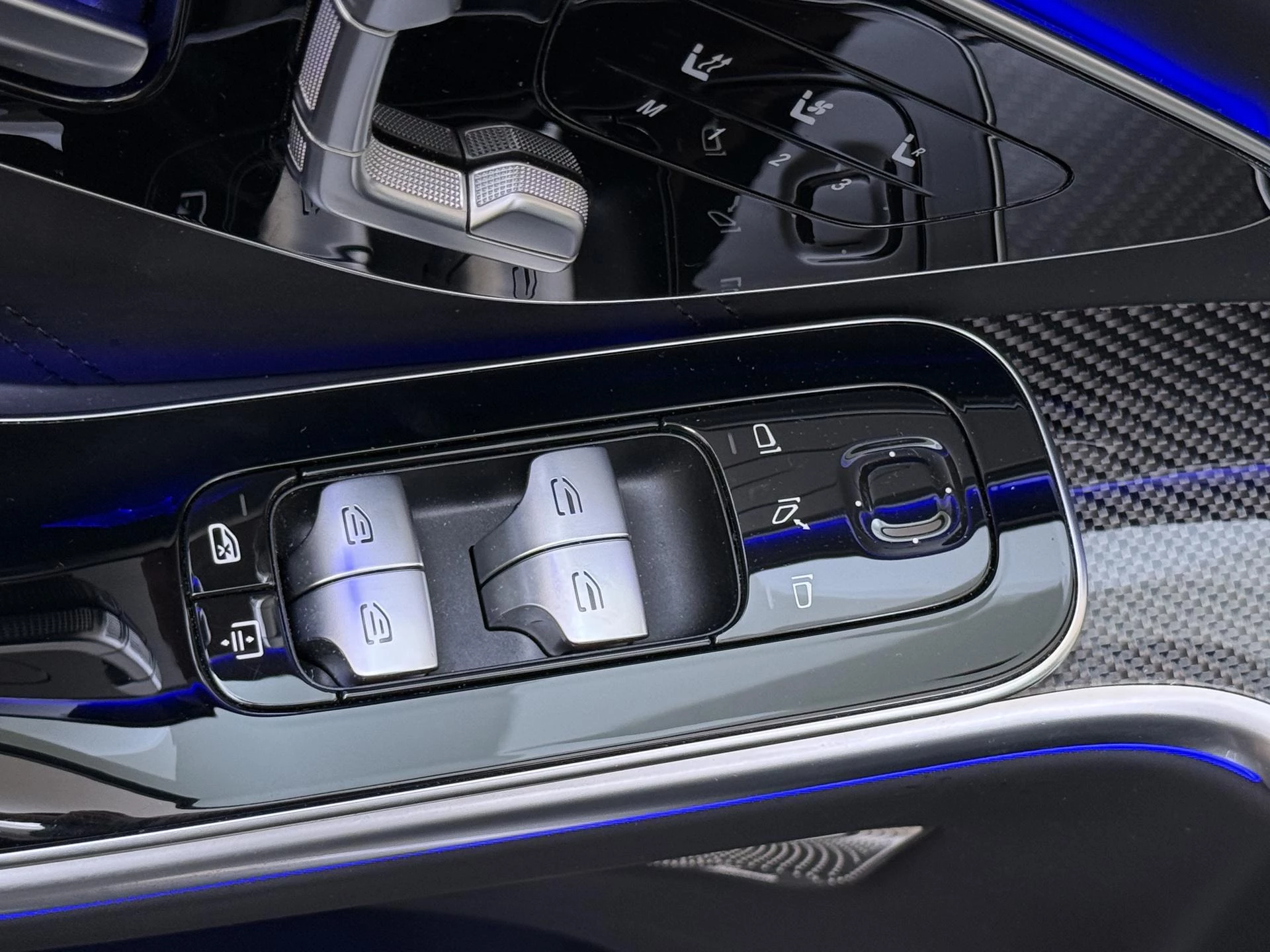 Mercedes-Benz-S-Klasse-image-36