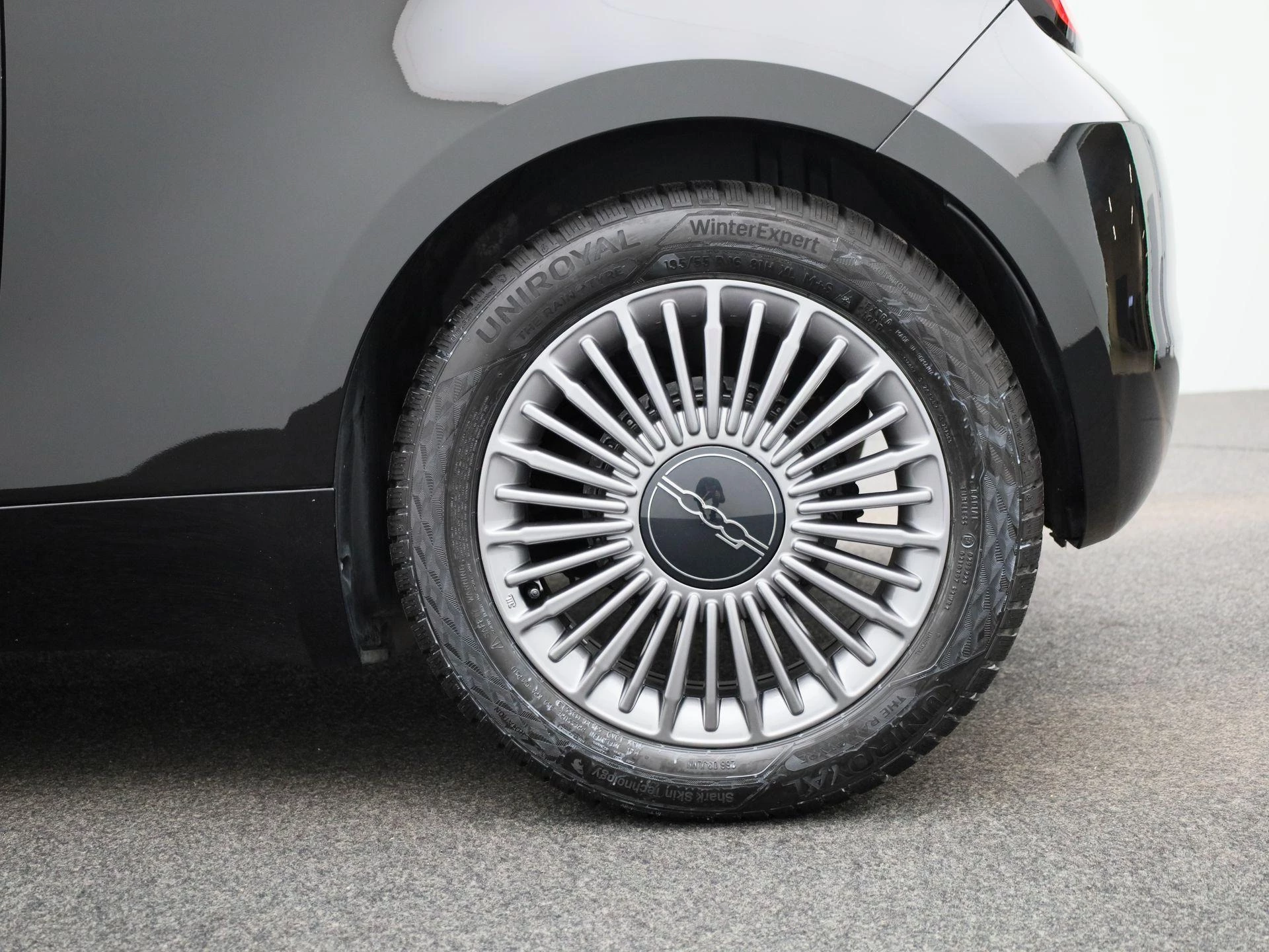 Fiat-500e-image-13