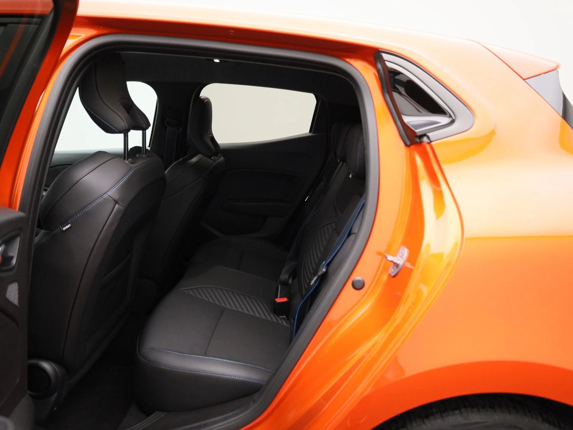 Renault Clio - 10