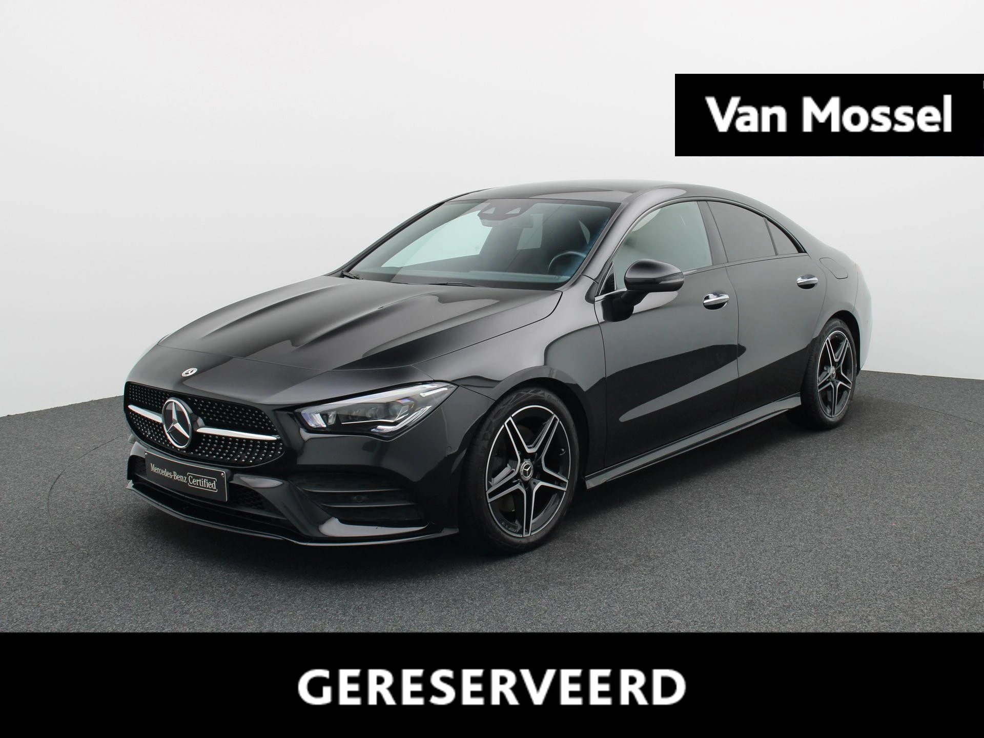 Mercedes-Benz-CLA-image-0