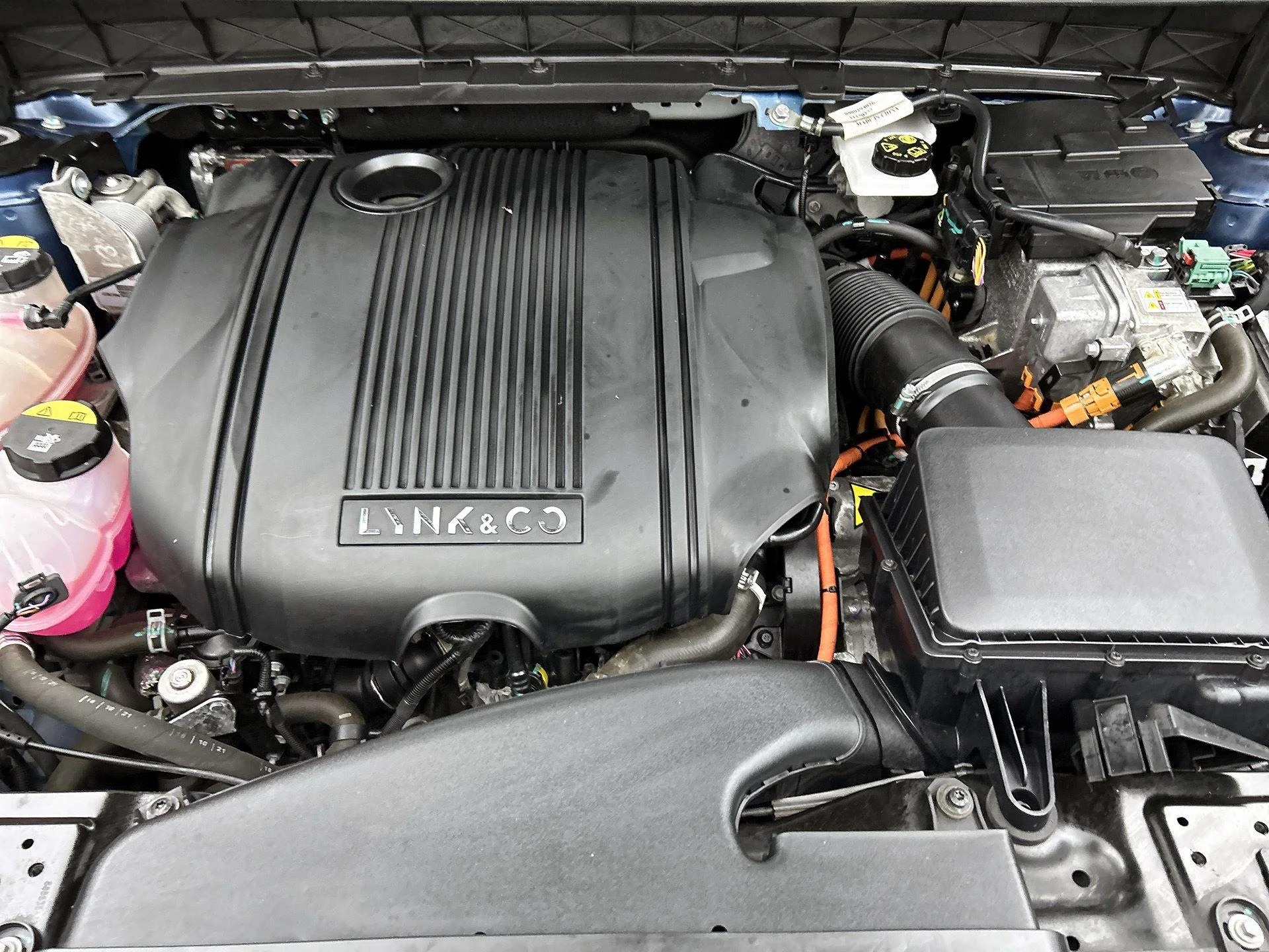 Lynk & Co-01-image-34