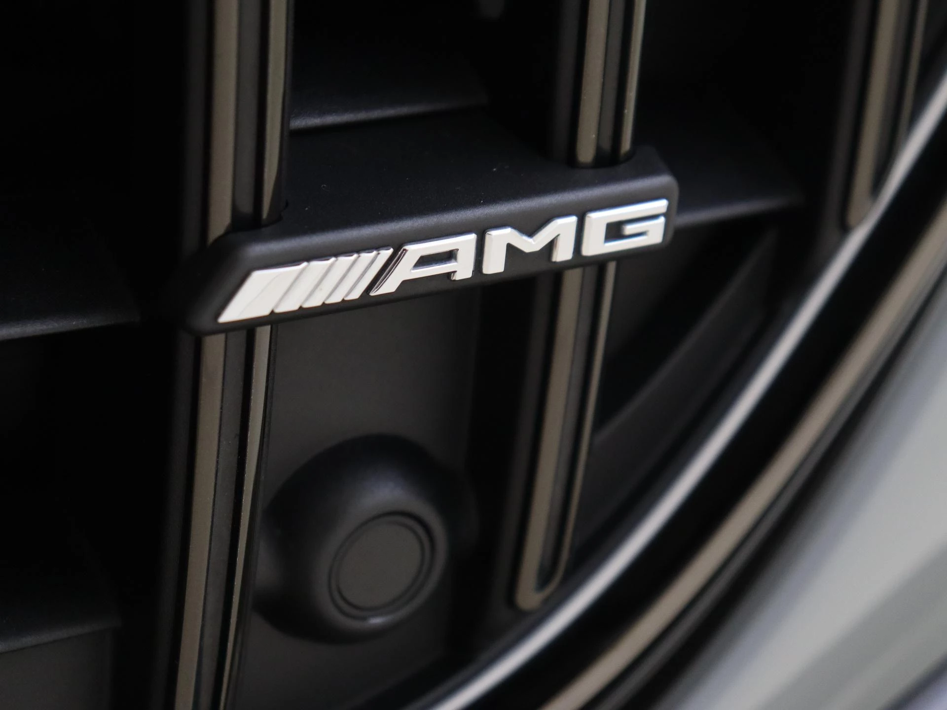 Mercedes-Benz-E-Klasse-image-10